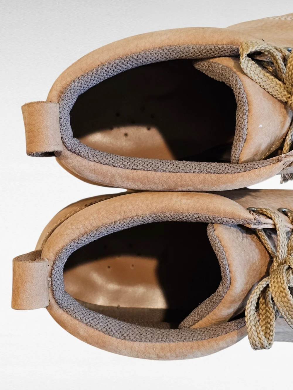 Fin & Feather Leather Chukka Boots 11E Wide